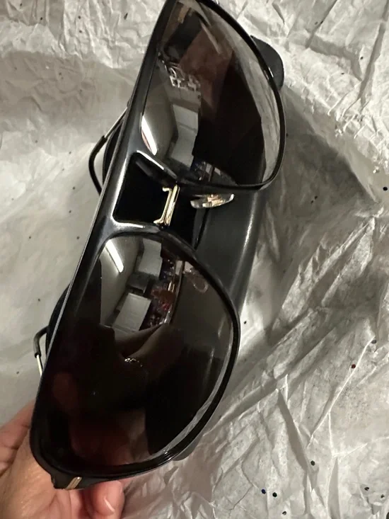 Carrera Black Frame Sunglasses with Gradient Brown Lenses - Picture 4 of 8